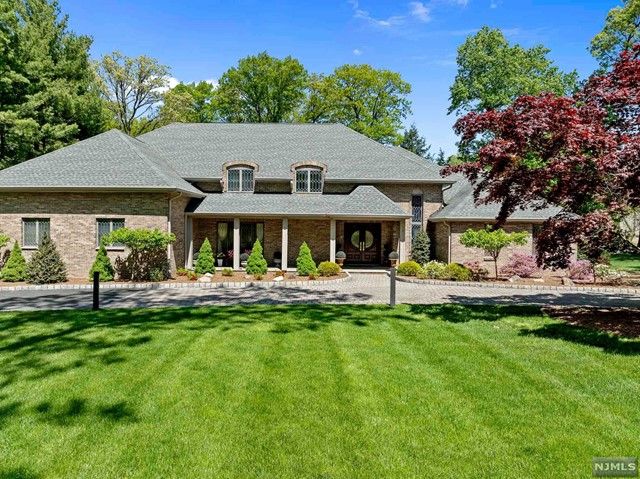 767 Butternut Drive, Franklin Lakes, NJ 07417