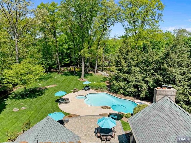 767 Butternut Drive, Franklin Lakes, NJ 07417