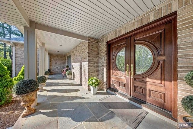 767 Butternut Drive, Franklin Lakes, NJ 07417