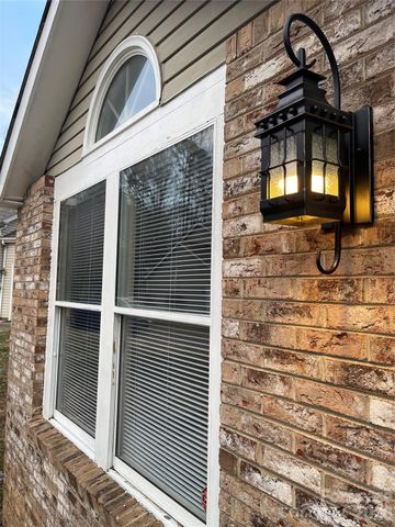 8434 Killian Ridge Court, Charlotte, NC 28227