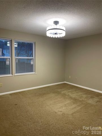 8434 Killian Ridge Court, Charlotte, NC 28227