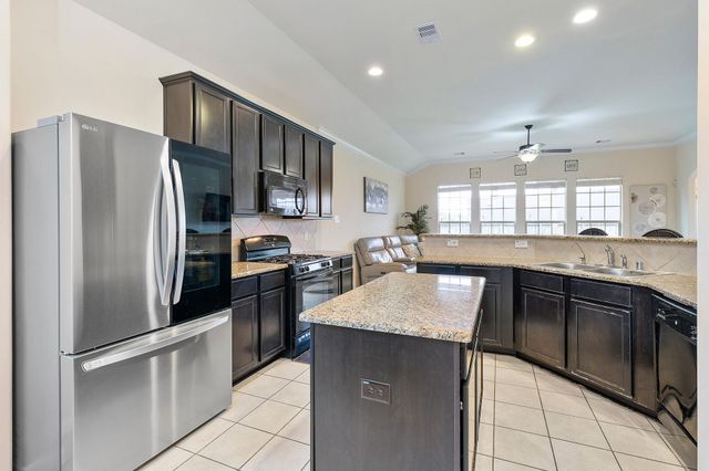 16911 Savannah Park Drive, Cypress, TX 77429