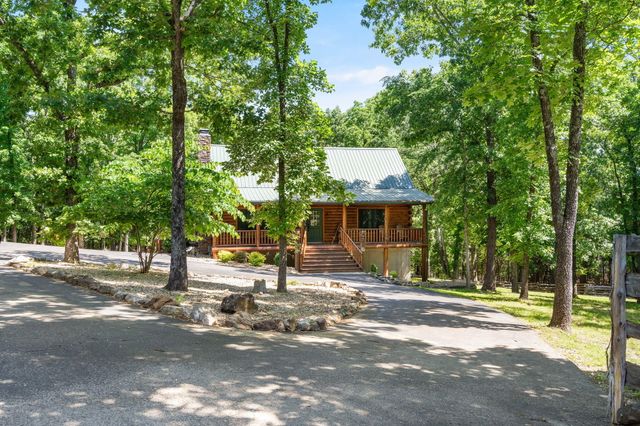 947 Breezy Point Lane, Kimberling City, MO 65686