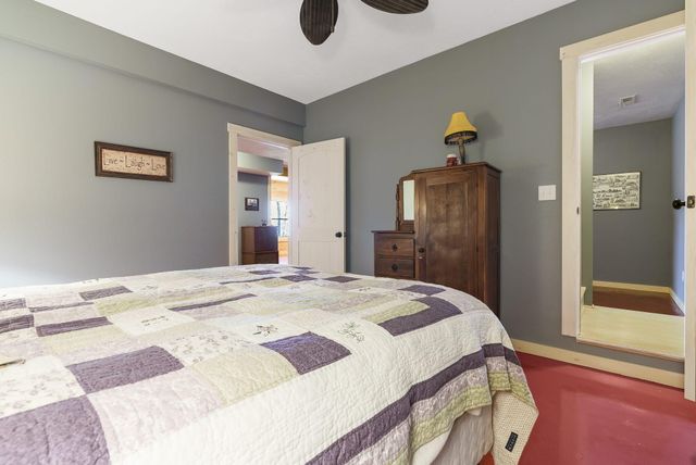 947 Breezy Point Lane, Kimberling City, MO 65686
