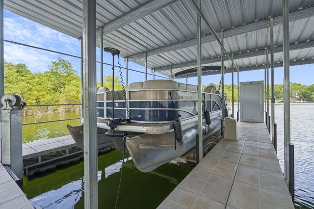 947 Breezy Point Lane, Kimberling City, MO 65686