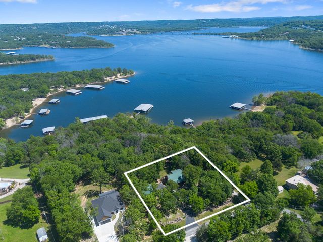 947 Breezy Point Lane, Kimberling City, MO 65686