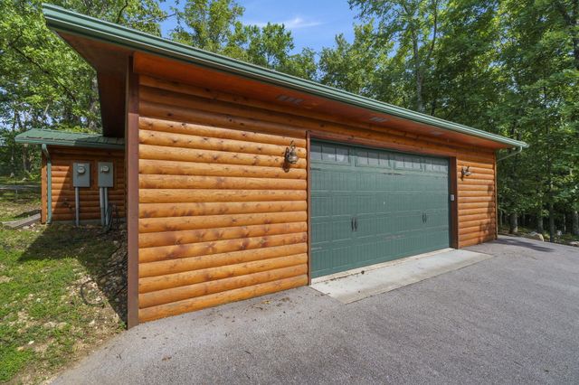 947 Breezy Point Lane, Kimberling City, MO 65686