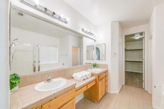 2027 Evening St, Stockton, CA 95209