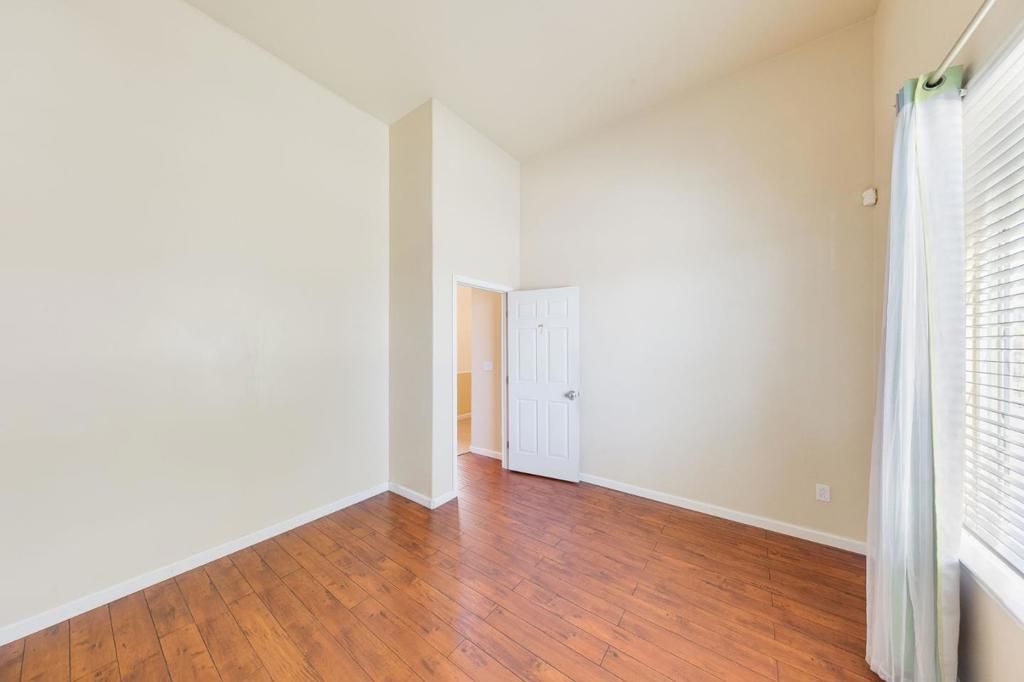 Image 13 of property listing at 2027 Evening St, Stockton, CA 95209