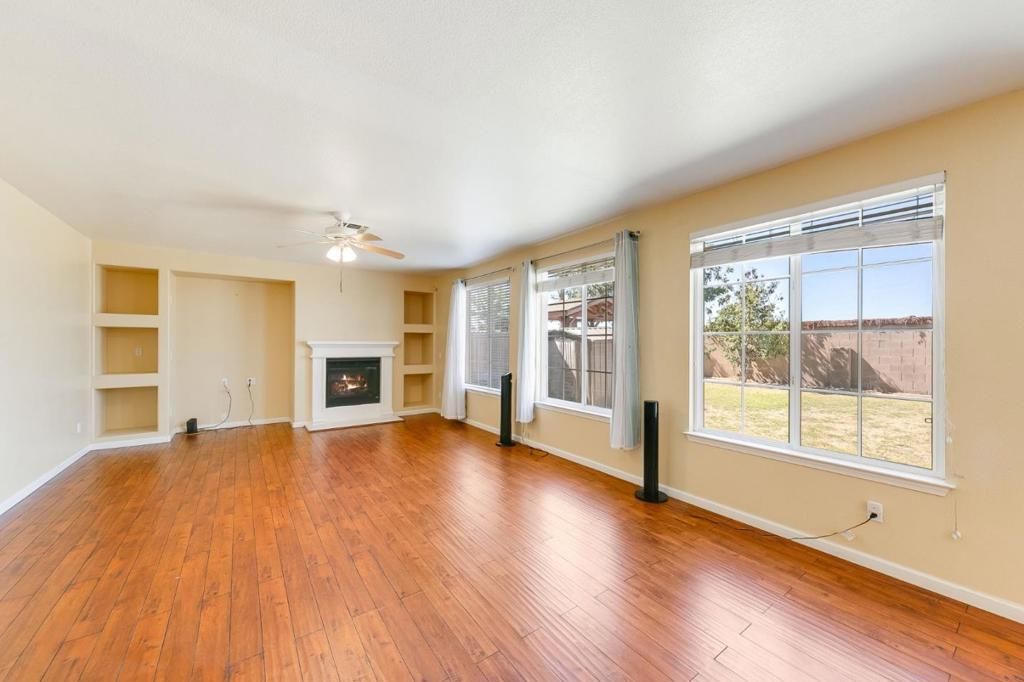Image 29 of property listing at 2027 Evening St, Stockton, CA 95209