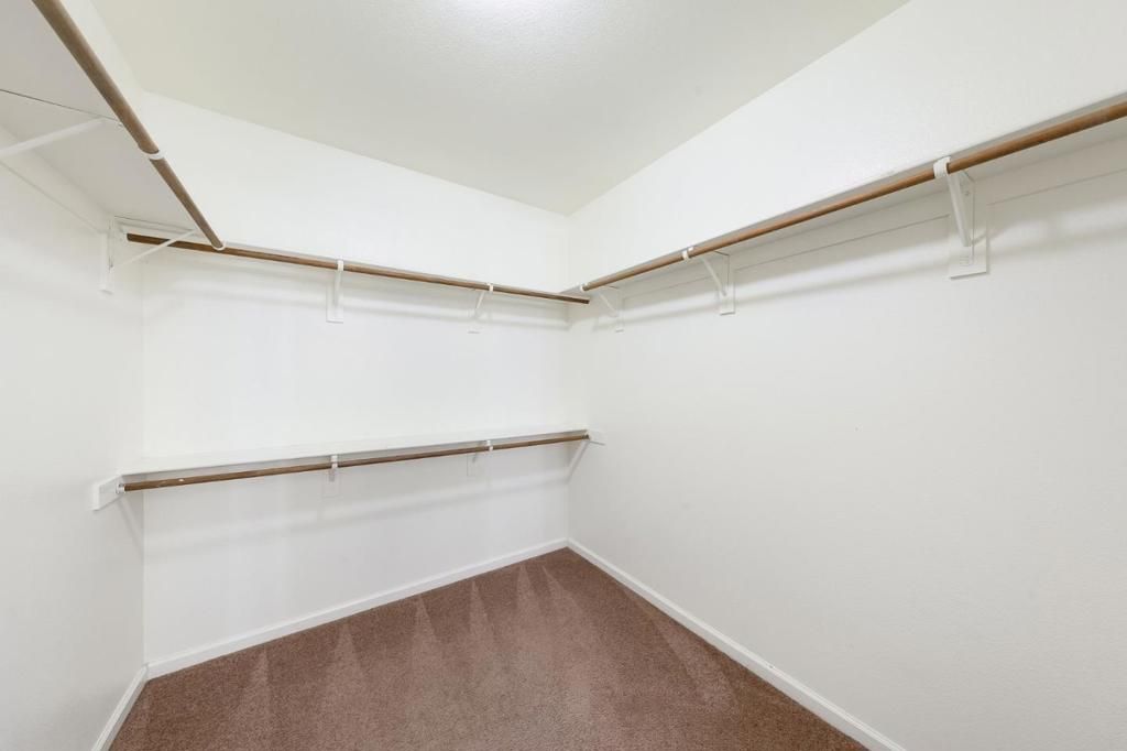 Image 39 of property listing at 2027 Evening St, Stockton, CA 95209