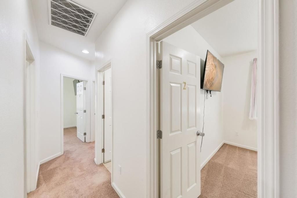 Image 40 of property listing at 2027 Evening St, Stockton, CA 95209