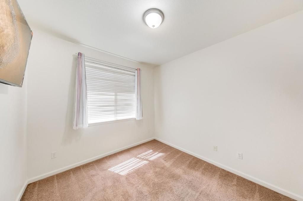 Image 41 of property listing at 2027 Evening St, Stockton, CA 95209