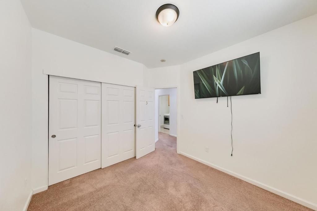 Image 44 of property listing at 2027 Evening St, Stockton, CA 95209