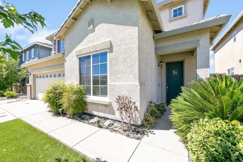 Image 5 of property listing at 2027 Evening St, Stockton, CA 95209