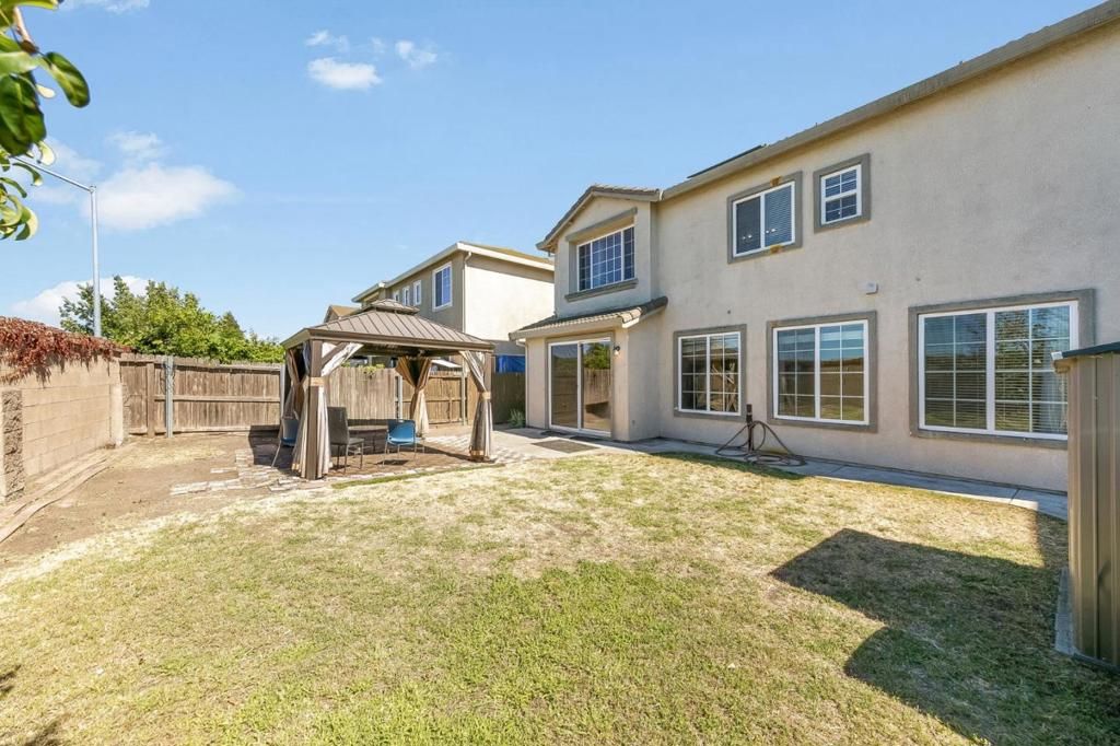Image 52 of property listing at 2027 Evening St, Stockton, CA 95209
