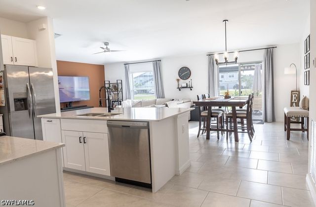 17762 Paradiso WAY, North Fort Myers, FL 33917