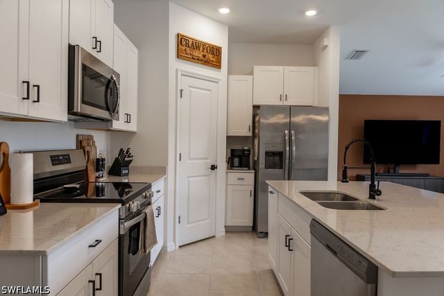 17762 Paradiso WAY, North Fort Myers, FL 33917