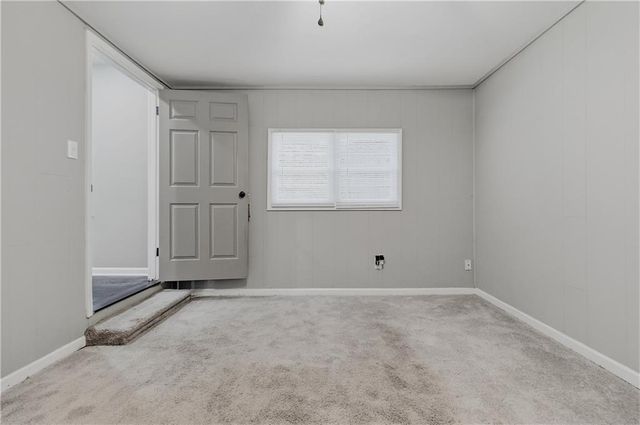10515 Palmer Avenue, Kansas City, MO 64134