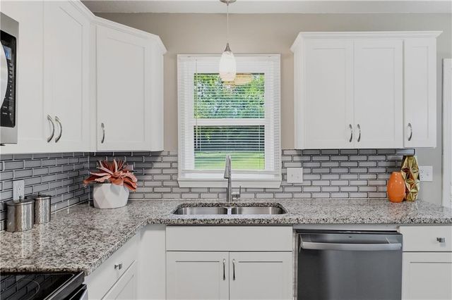 10515 Palmer Avenue, Kansas City, MO 64134