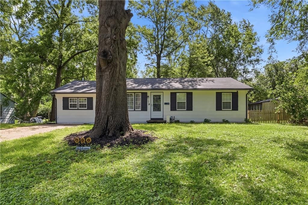10515 Palmer Avenue, Kansas City, MO 64134