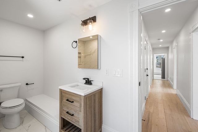 66 Sixth St 2, Cambridge, MA 02141