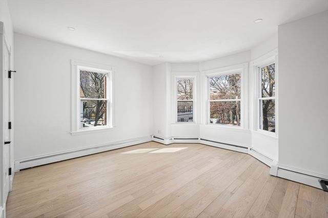 66 Sixth St 2, Cambridge, MA 02141