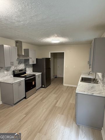 18 Regal Way, Lawrenceville, GA 30044