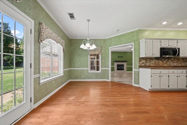 6323 DAYBREAK DR, Bartlett, TN 38135