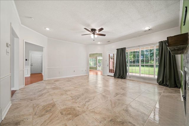 6323 DAYBREAK DR, Bartlett, TN 38135