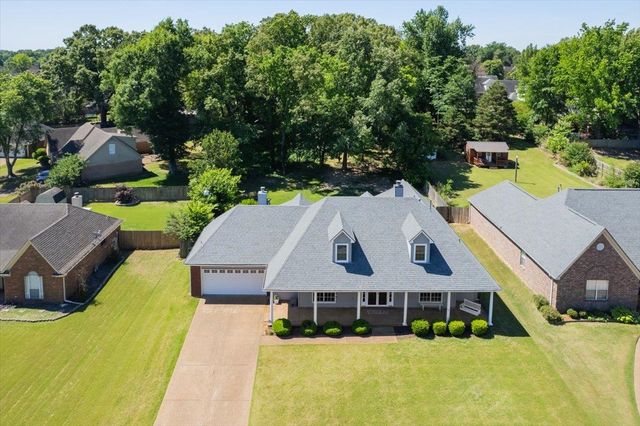 6323 DAYBREAK DR, Bartlett, TN 38135