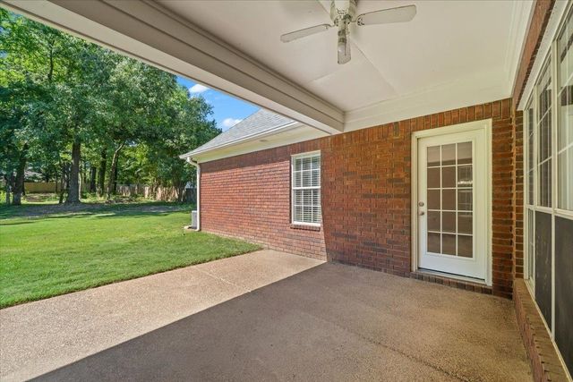 6323 DAYBREAK DR, Bartlett, TN 38135