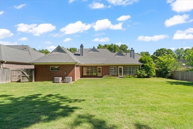 6323 DAYBREAK DR, Bartlett, TN 38135