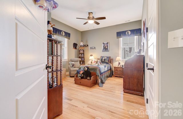 35 Cider Hill Lane, Hendersonville, NC 28792