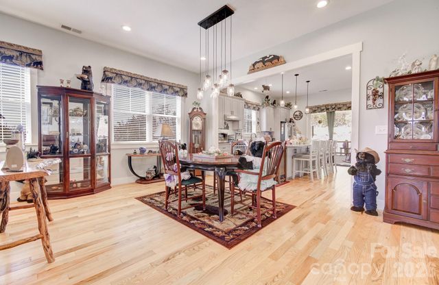 35 Cider Hill Lane, Hendersonville, NC 28792