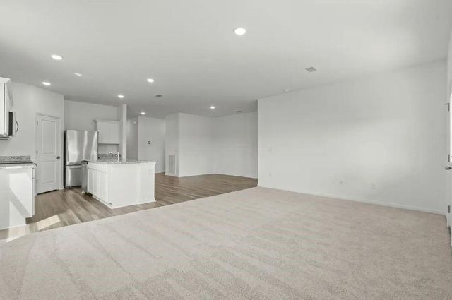 1309 Morris LOOP, San Marcos, TX 78666