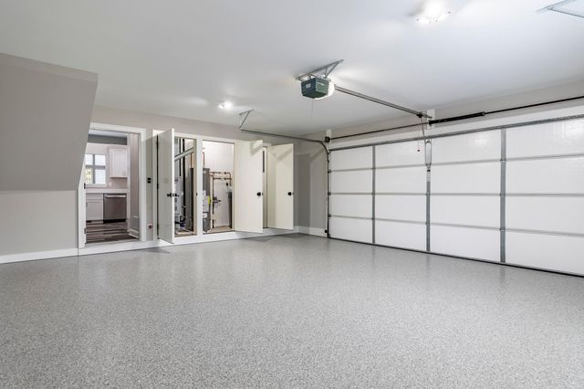 1607 Geranium Circle, Valparaiso, IN 46383