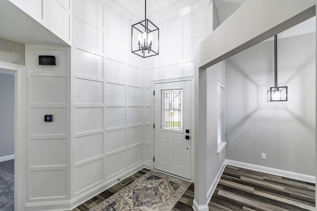 1607 Geranium Circle, Valparaiso, IN 46383