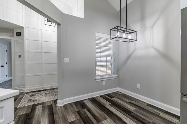 1607 Geranium Circle, Valparaiso, IN 46383