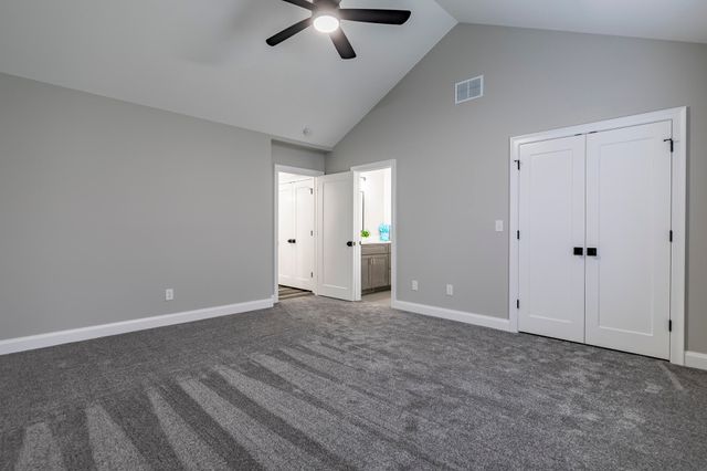 1607 Geranium Circle, Valparaiso, IN 46383