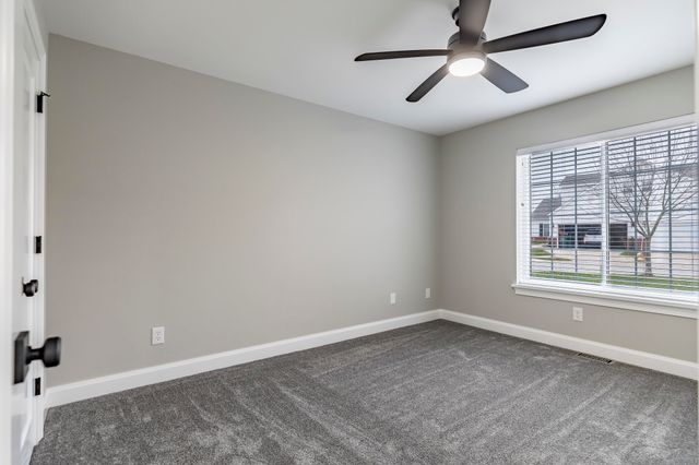 1607 Geranium Circle, Valparaiso, IN 46383