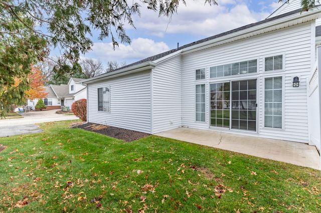 1607 Geranium Circle, Valparaiso, IN 46383