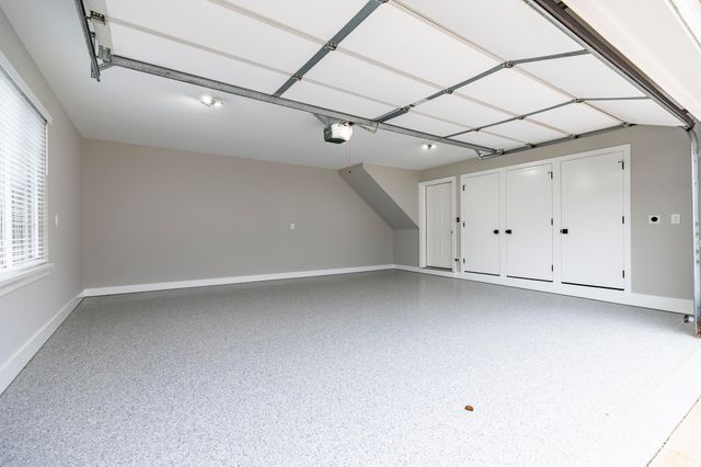 1607 Geranium Circle, Valparaiso, IN 46383