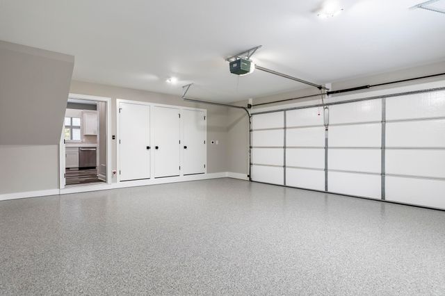 1607 Geranium Circle, Valparaiso, IN 46383