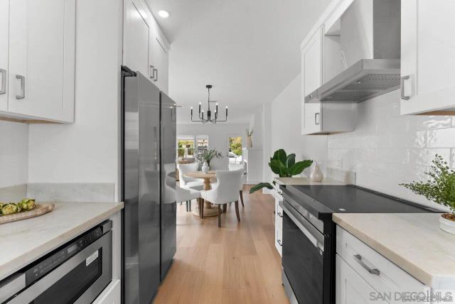 503 Rosemont St, La Jolla, CA 92037