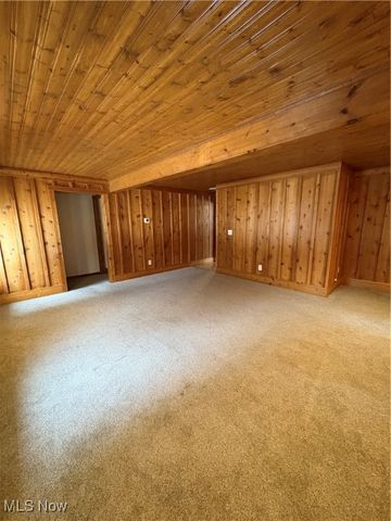 6743 hathaway Road 3, Cleveland, OH 44125