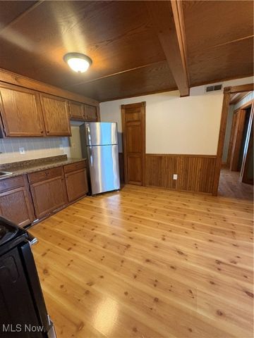 6743 hathaway Road 3, Cleveland, OH 44125