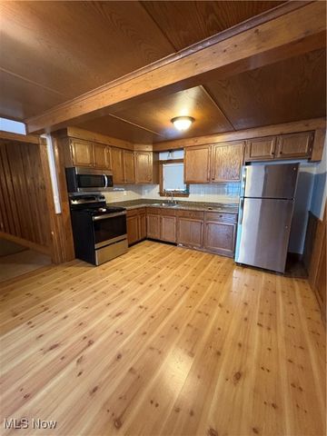 6743 hathaway Road 3, Cleveland, OH 44125