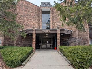 3110 Pheasant Creek Drive 101, Northbrook, IL 60062