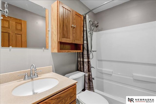 524 Sailside Drive, Lincoln, NE 68528